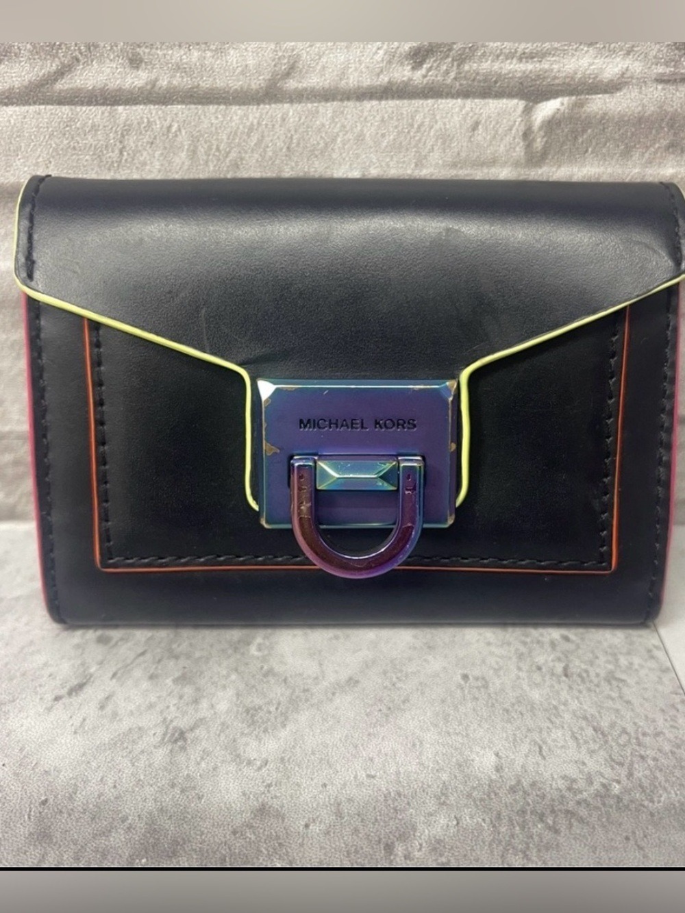 Michael Kors Manhattan Small Flap Wallet Black Neon Contrast Rare - Picture 10 of 10